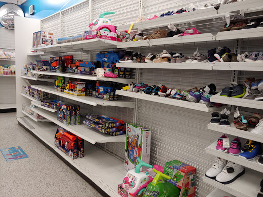 Clothing Store «Ross Dress for Less», reviews and photos, 2365 S Hwy 27, Clermont, FL 34711, USA