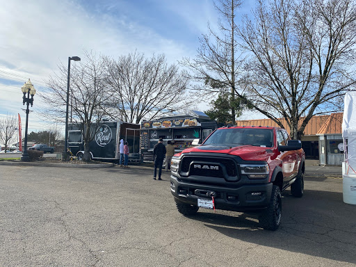 Auto Parts Store «Newberg Dodge Jeep Chrysler Ram», reviews and photos, 2809 Portland Rd, Newberg, OR 97132, USA