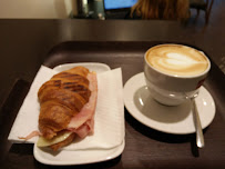 Croissant du Café illy à Paris - n°17