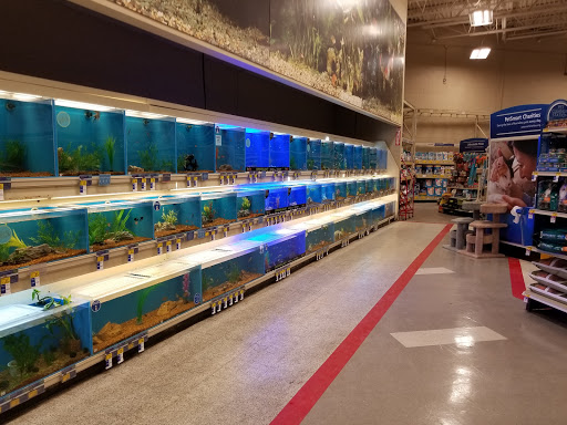Pet Supply Store «PetSmart», reviews and photos, 13337 Worth Ave, Woodbridge, VA 22192, USA