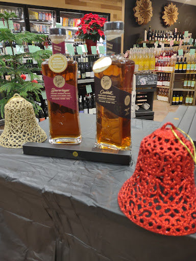 Liquor Store «Court Liquors», reviews and photos, 146 West End Ct, Long Branch, NJ 07740, USA