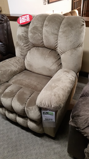 Furniture Store «Furniture On Consignment», reviews and photos, 4506 E 13th St N, Wichita, KS 67208, USA