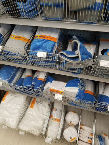 Auto Parts Store «AutoZone», reviews and photos, 2850 28th St SE, Kentwood, MI 49512, USA