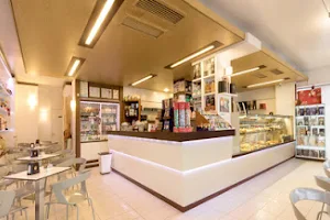 PASTICCERIA AL BACIO S.N.C image