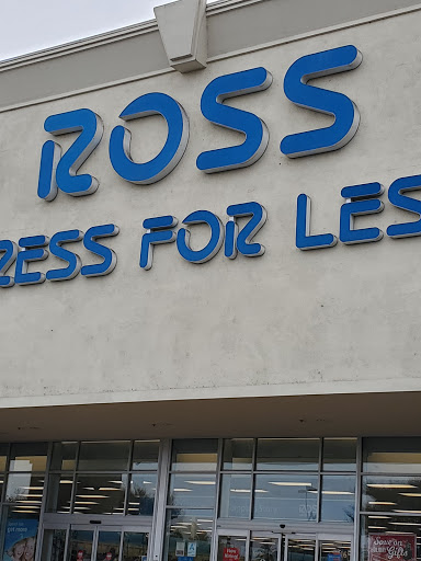 Clothing Store «Ross Dress for Less», reviews and photos, 212 Towne Center Dr, Compton, CA 90220, USA