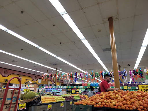 Grocery Store «El Rancho Supermercado», reviews and photos, 6800 Berkman Dr, Austin, TX 78723, USA