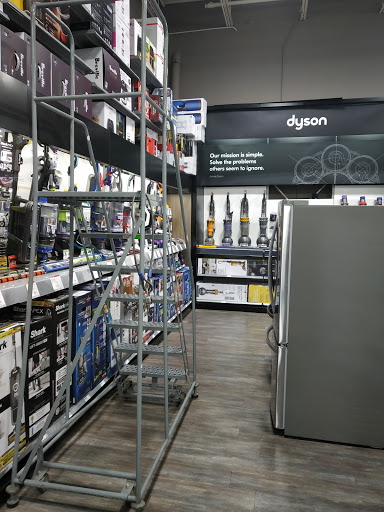 Electronics Store «Best Buy», reviews and photos, 26 Plaza Dr, Fairview Heights, IL 62208, USA