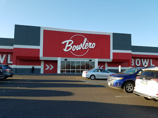 Bowling Alley «Brunswick Zone XL», reviews and photos, 100 E Street Rd, Feasterville-Trevose, PA 19053, USA