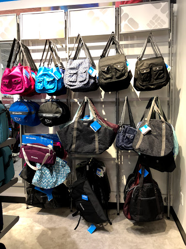 Sportswear Store «Columbia Sportswear Outlet», reviews and photos, 1659 94th Dr F250, Vero Beach, FL 32966, USA
