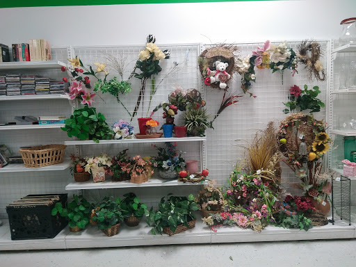 Thrift Store «Goodwill Industries of Kansas», reviews and photos, 5525 W Central Ave, Wichita, KS 67212, USA