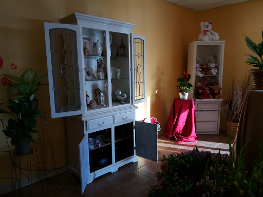 Florist «Desert Oasis Floral», reviews and photos, 13220 W Van Buren St, Goodyear, AZ 85338, USA
