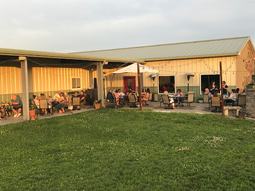 Winery «Glaciers Edge Winery», reviews and photos, 1636 SE 85th St, Wakarusa, KS 66546, USA