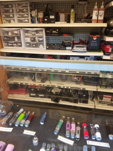 Tobacco Shop «Maplewood Tobacco & eCig Center», reviews and photos, 2515 White Bear Ave, St Paul, MN 55109, USA