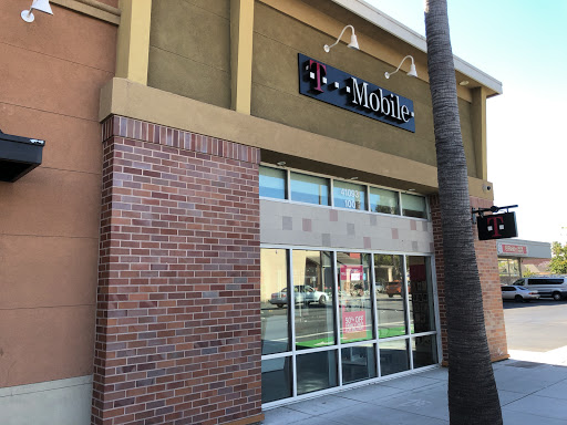 Cell Phone Store «T-Mobile», reviews and photos, 41093 Fremont Blvd #104, Fremont, CA 94538, USA