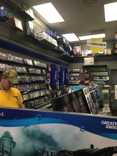 Video Game Store «GameStop», reviews and photos, 25050 Riding Plaza, Chantilly, VA 20152, USA
