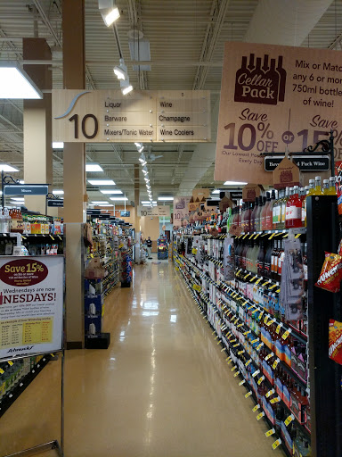 Grocery Store «Schnucks», reviews and photos, 3100 Madison Ave, Granite City, IL 62040, USA