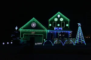 Rogers Family Christmas lights show image