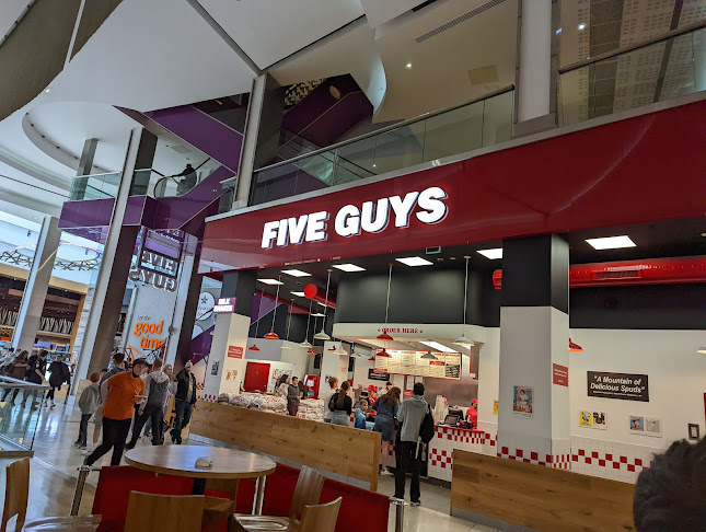 Comments and reviews of Five Guys Derby