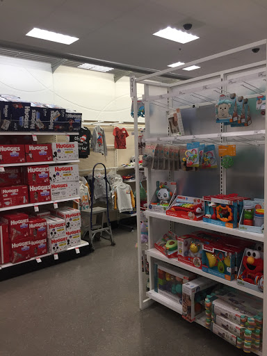 Department Store «Target», reviews and photos, 5901 Douglas Ave, Des Moines, IA 50322, USA