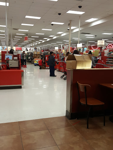 Department Store «Target», reviews and photos, 950 E 33rd St, Signal Hill, CA 90755, USA
