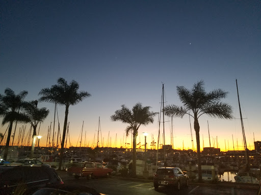 Yacht Club «California Yacht Club», reviews and photos, 4469 Admiralty Way, Marina Del Rey, CA 90292, USA