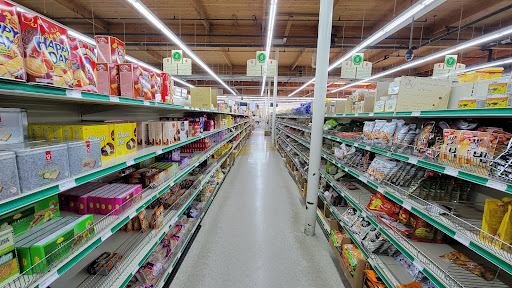 Shopping Mall «Fubonn Shopping Center», reviews and photos, 2850 SE 82nd Ave #80, Portland, OR 97266, USA