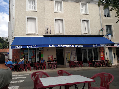 Café Le Commerce à Civray