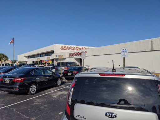 Appliance Store «Sears Outlet», reviews and photos, 3825 Forsyth Rd, Winter Park, FL 32792, USA