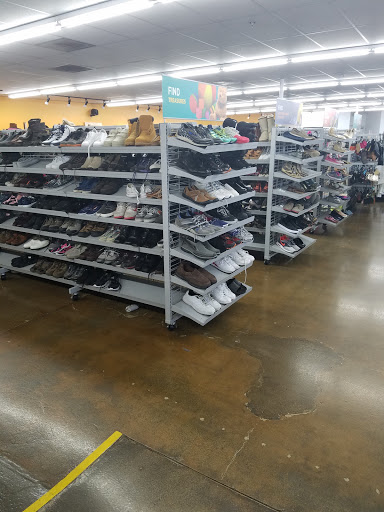 Thrift Store «Goodwill Store & Donation Center», reviews and photos, 634 N Brea Blvd, Brea, CA 92821, USA