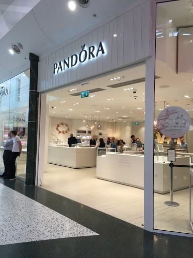 Pandora White Rose Leeds