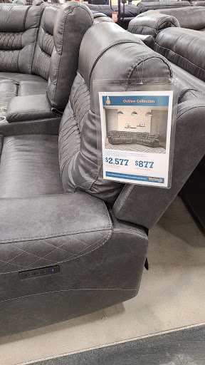 Furniture Store «Weekends Only Furniture & Mattress», reviews and photos, 14205 Manchester Rd, Manchester, MO 63011, USA