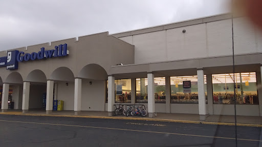 Goodwill Industries of Middle Tennessee, 1430 S 1st St, Union City, TN 38261, Thrift Store