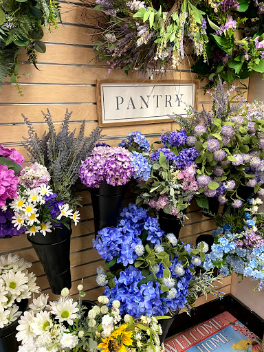 Garden Center «Stauffers of Kissel Hill Home & Garden Store», reviews and photos, 4450 Lincoln Hwy, York, PA 17406, USA