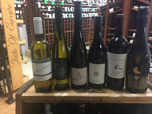 Liquor Store «The Jug Shop», reviews and photos, 1590 Pacific Ave, San Francisco, CA 94109, USA