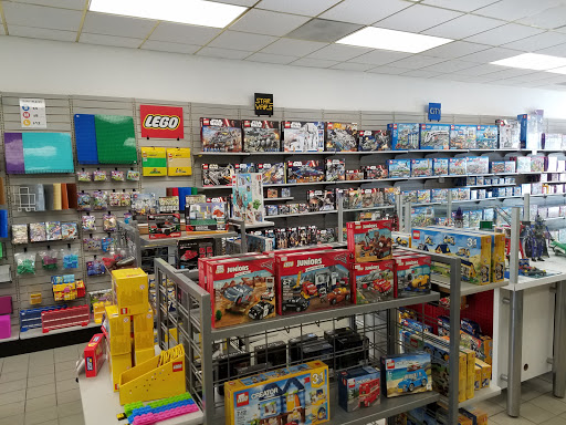 Toy Store «Bricks & Minifigs Salem-Keizer», reviews and photos, 3670 River Rd N, Keizer, OR 97303, USA