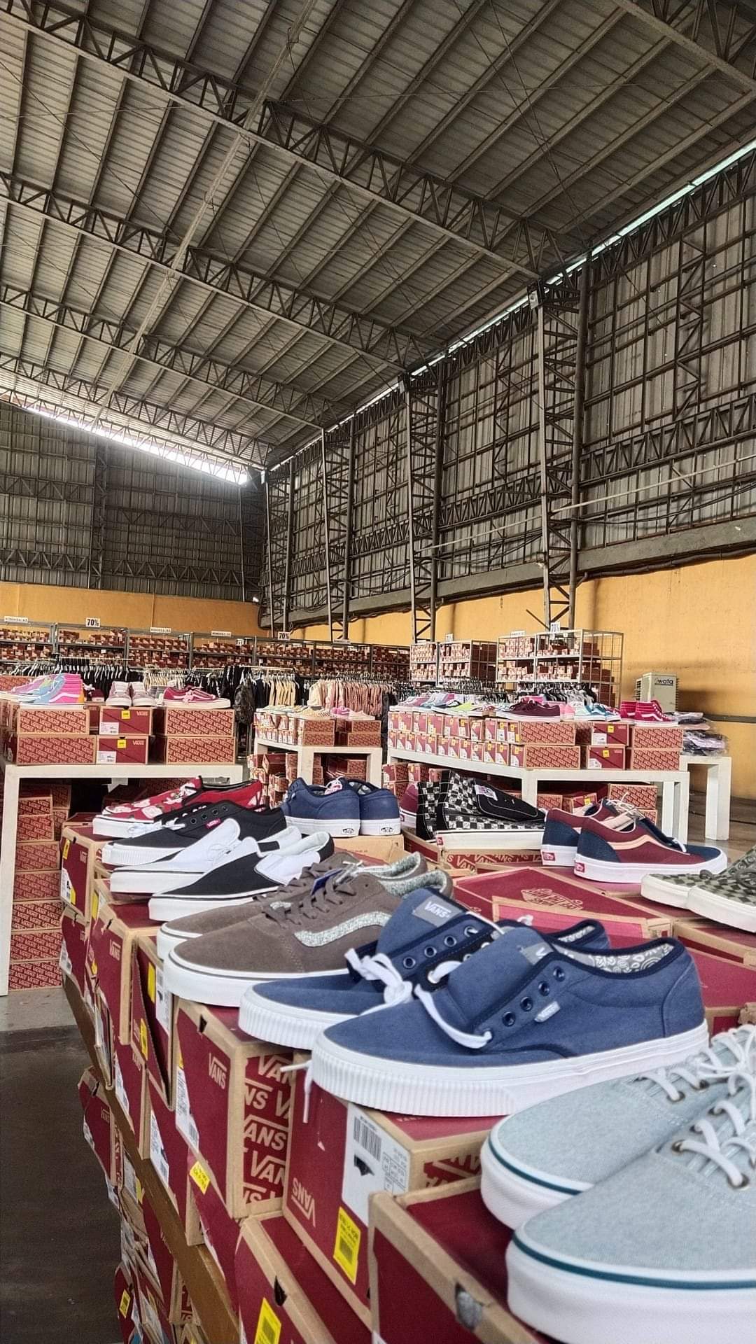 vans warehouse