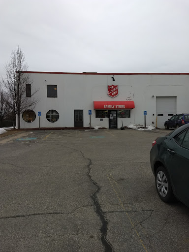 Salvation Army Thrift Store, 227 Sheep Davis Rd, Concord, NH 03301, USA, Thrift Store