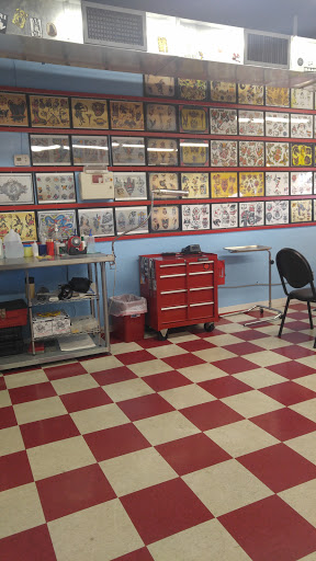 Tattoo Shop «Lost Dutchman Tattoo», reviews and photos, 4121 N 19th Ave, Phoenix, AZ 85015, USA