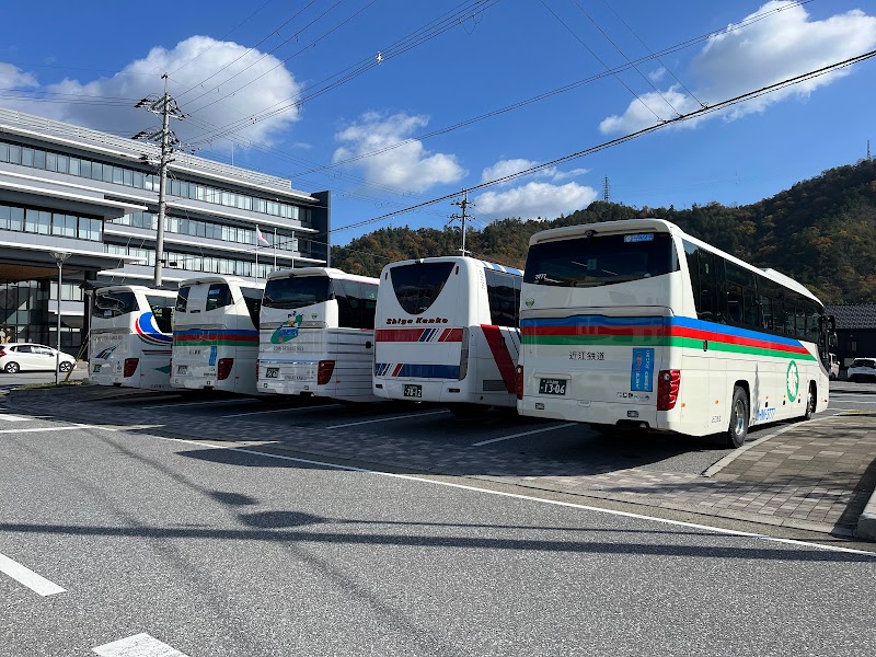 米原駅東口バス駐車場