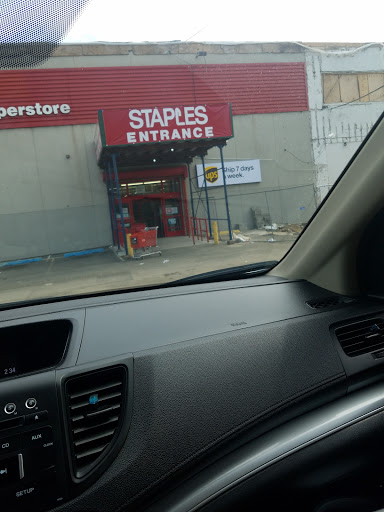 Office Supply Store «Staples», reviews and photos, 91-30 Van Wyck Expy, Jamaica, NY 11418, USA
