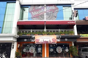 Mandailing Cafe & Bistro image