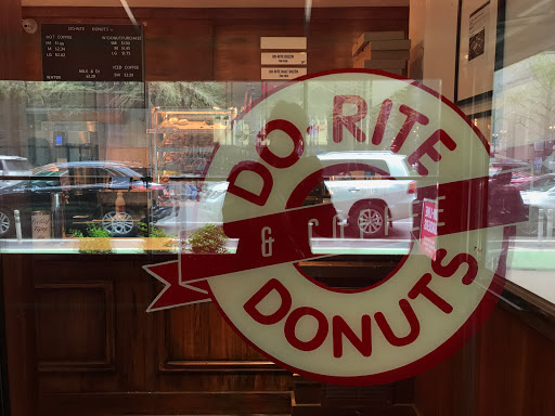 Donut Shop «Do-Rite Donuts & Coffee», reviews and photos, 50 W Randolph St, Chicago, IL 60601, USA