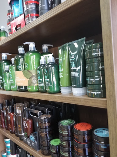 Barber Shop «Turning Heads Barbershop», reviews and photos, 16112 Marsh Rd #409, Winter Garden, FL 34787, USA