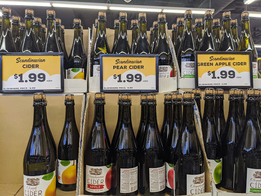 Grocery Store «Grocery Outlet Bargain Market», reviews and photos, 3445 Alma St, Palo Alto, CA 94306, USA