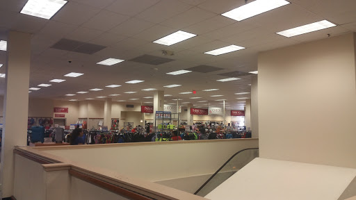 Clothing Store «Burlington Coat Factory», reviews and photos, 74 Broad St, Stamford, CT 06901, USA