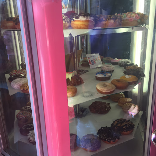 Donut Shop «Voodoo Doughnut», reviews and photos, 22 SW 3rd Ave, Portland, OR 97204, USA