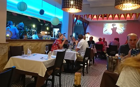Oso Blanco Restaurante image