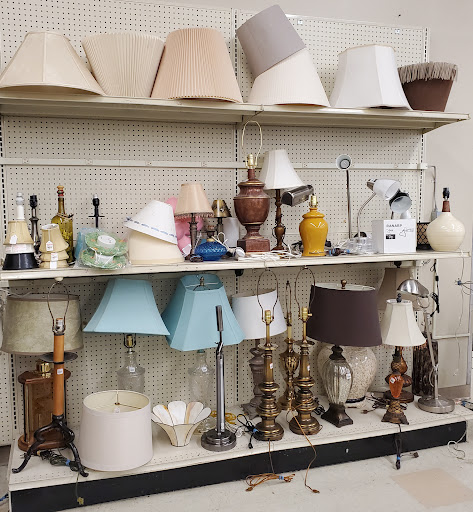 Thrift Store «Lakewood Goodwill», reviews and photos, 6002 Mt Tacoma Dr SW, Tacoma, WA 98499, USA