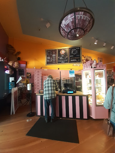 Donut Shop «Voodoo Doughnut Tres», reviews and photos, 20 E Broadway, Eugene, OR 97401, USA