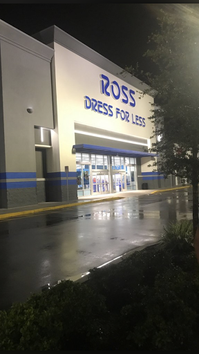 Clothing Store «Ross Dress for Less», reviews and photos, 257 N Weber Rd, Bolingbrook, IL 60490, USA
